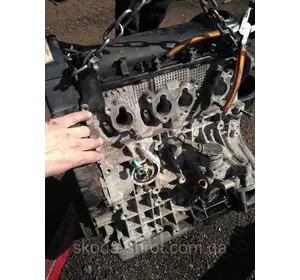 Двигатель мотор AKL восьмиклапанный 1600см3
